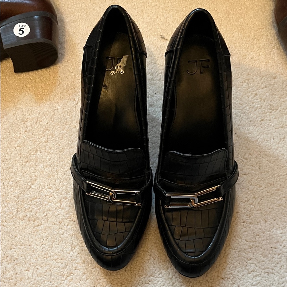 Marisa Just Fab Black Croc-Embossed Loafers sz8